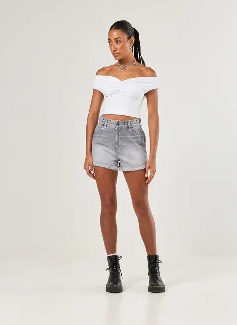 short jeans ilhós no cós short jeans ilhós no cós