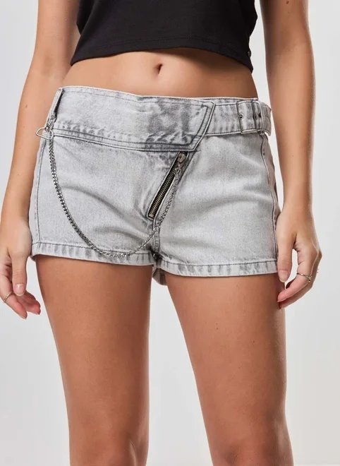 micro short jeans cintura baixa fivela micro short jeans cintura baixa fivela