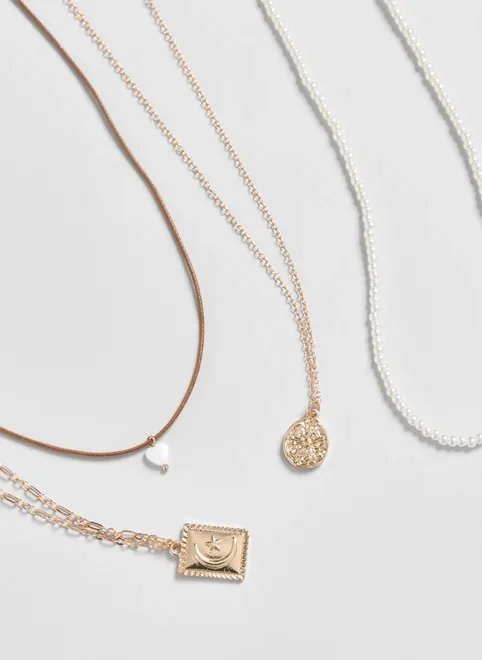 conjunto 4 colares dourados pérolas artificiais conjunto 4 colares dourados pérolas artificiais