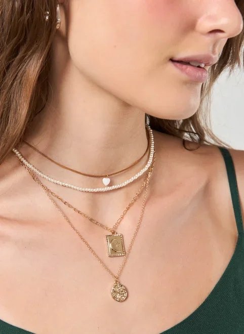 conjunto 4 colares dourados pérolas artificiais conjunto 4 colares dourados pérolas artificiais