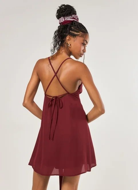 vestido chiffon com lenço fino vestido chiffon com lenço fino