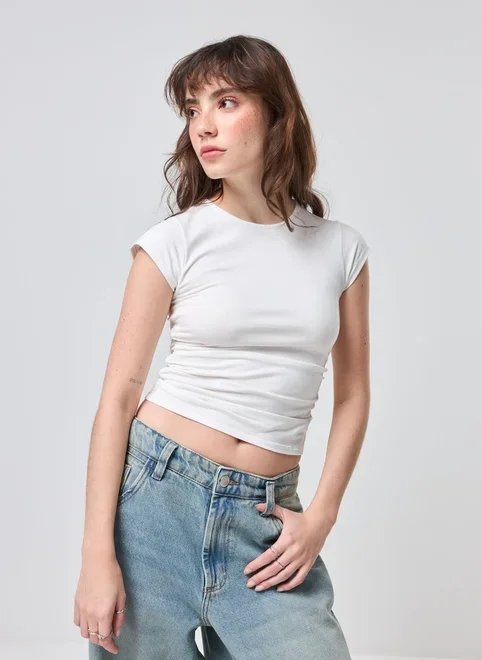 blusa manga curta off‑white franzido blusa manga curta off‑white franzido