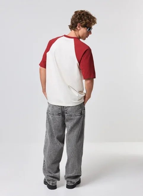 camiseta box raglan cherry camiseta box raglan cherry