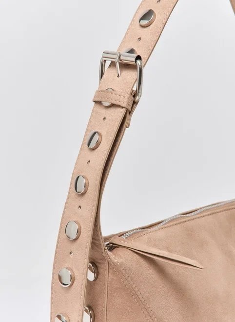 bolsa suede com studs bolsa suede com studs
