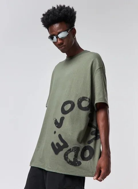 camiseta relaxed malhão estampa deslocada camiseta relaxed malhão estampa deslocada