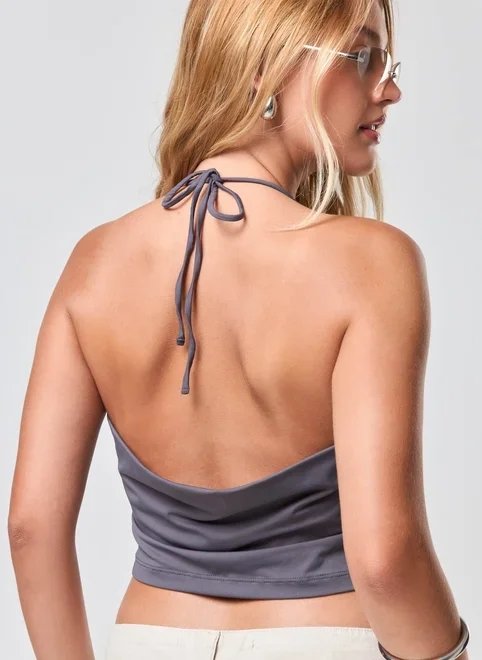 blusa frente única poliamida tachinhas blusa frente única poliamida tachinhas