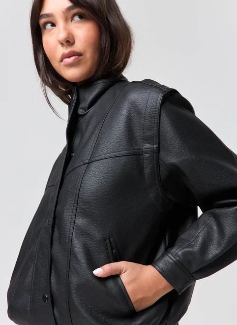jaqueta poliuretano super oversized jaqueta poliuretano super oversized