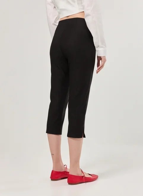 calça capri preta calça capri preta