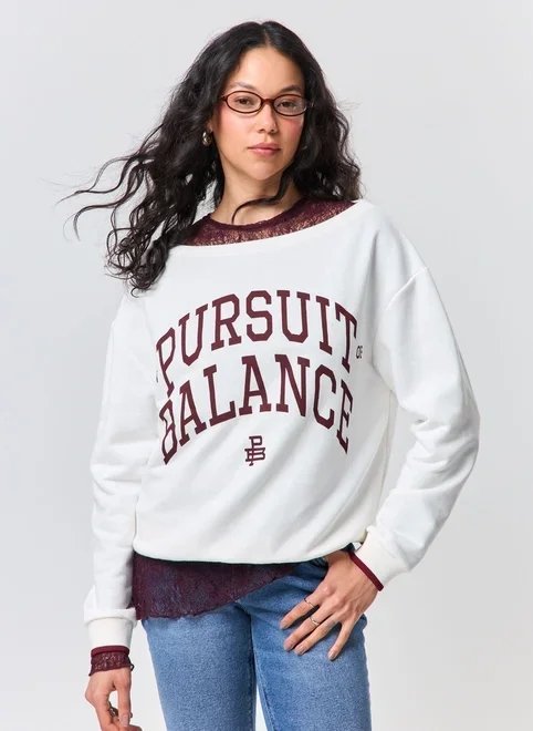 moletom branco decote canoa estampa college moletom branco decote canoa estampa college