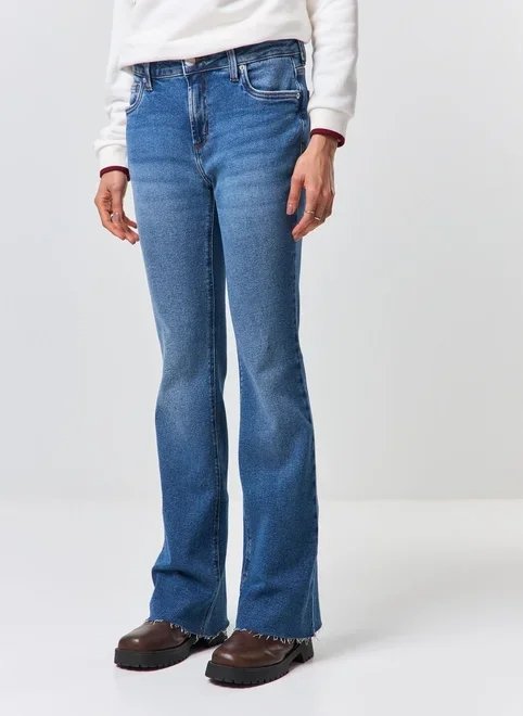 calça jeans flare cintura baixa calça jeans flare cintura baixa