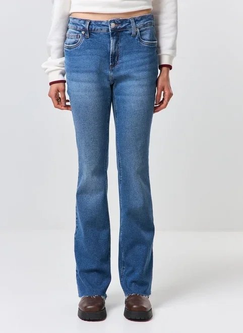 calça jeans flare cintura baixa calça jeans flare cintura baixa