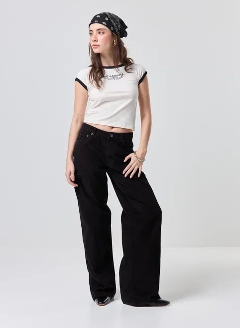 calça wide leg cintura baixa cotelê calça wide leg cintura baixa cotelê