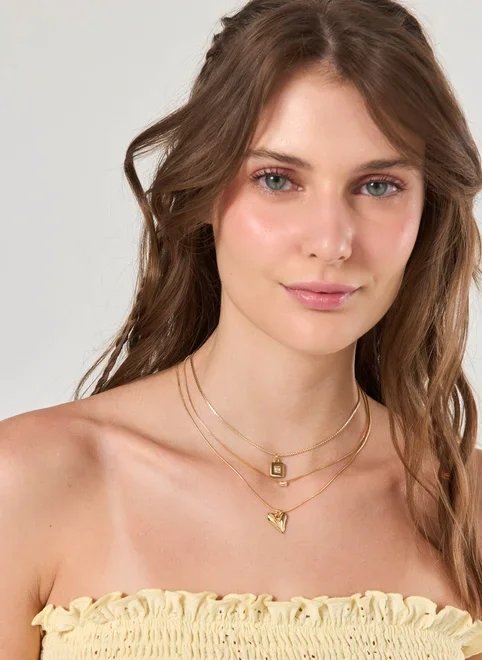 conjunto 3 colares dourados brilho conjunto 3 colares dourados brilho