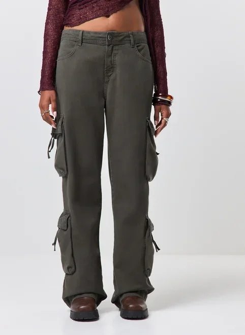 calça sarja cargo cintura baixa calça sarja cargo cintura baixa