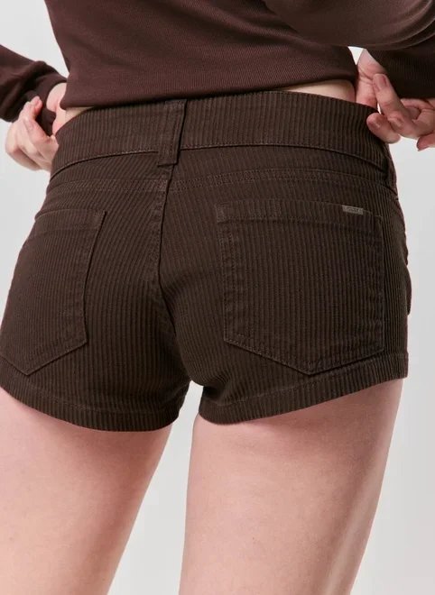 micro short em sarja cotelê marrom micro short em sarja cotelê marrom