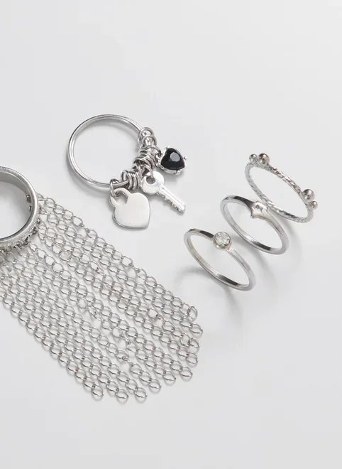 conjunto 5 anéis correntes e pingentes prata conjunto 5 anéis correntes e pingentes prata