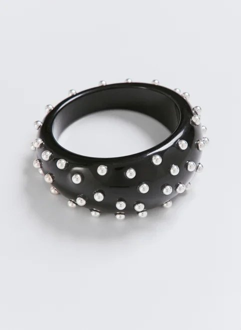 bracelete acrílico com aplicações metálicas bracelete acrílico com aplicações metálicas