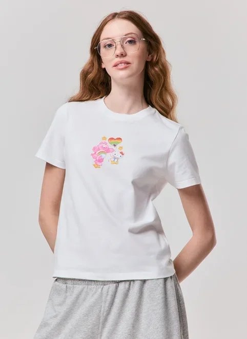 camiseta ursinhos carinhosos + hello kitty camiseta ursinhos carinhosos + hello kitty