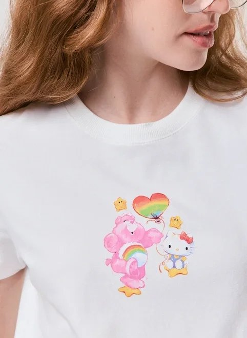 camiseta ursinhos carinhosos + hello kitty camiseta ursinhos carinhosos + hello kitty