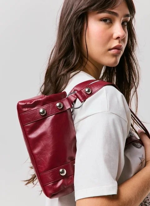 bolsa com tachas metálicas bolsa com tachas metálicas
