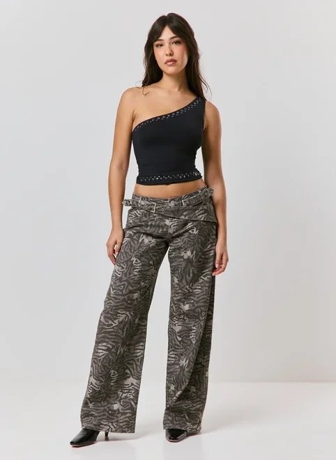 calça fit boy cintura baixa animal print calça fit boy cintura baixa animal print