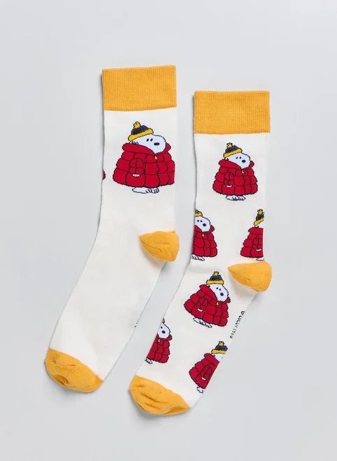 meia pés diferentes snoopy friozinho meia pés diferentes snoopy friozinho