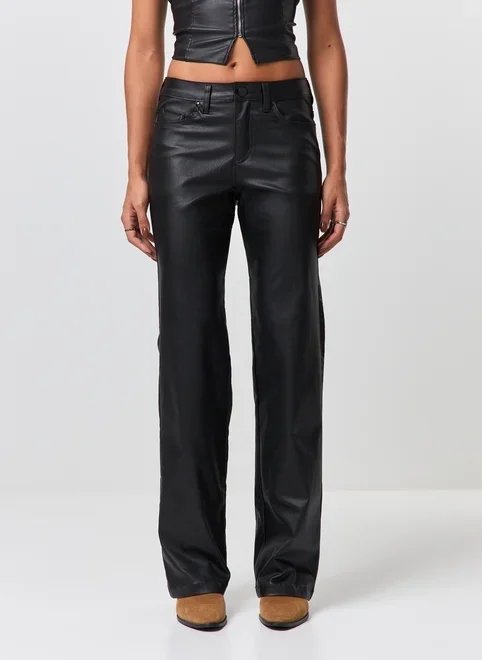 calça wide leg com aspecto de couro calça wide leg com aspecto de couro