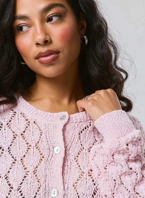 cardigan em tricô vazado cardigan em tricô vazado