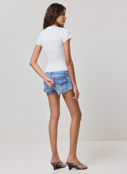 blusa canelada com botões blusa canelada com botões