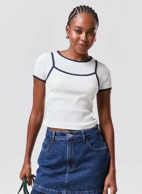 blusa sobreposição com contrastes blusa sobreposição com contrastes