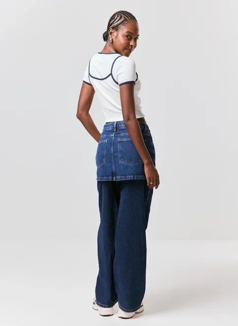 blusa sobreposição com contrastes blusa sobreposição com contrastes