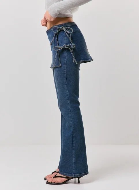 calça jeans bootcut com sainha calça jeans bootcut com sainha