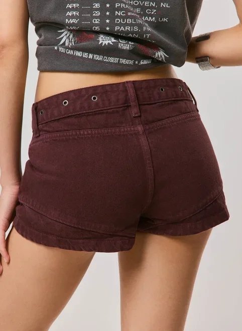 micro short jeans cintura baixa ilhós micro short jeans cintura baixa ilhós
