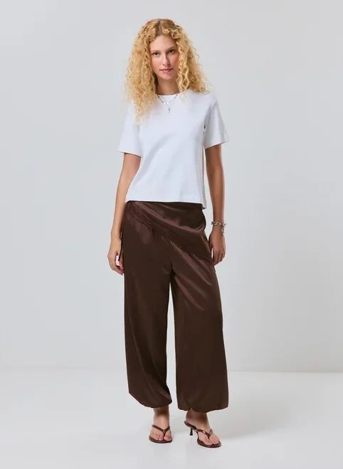 calça jogger acetinada com lenço calça jogger acetinada com lenço