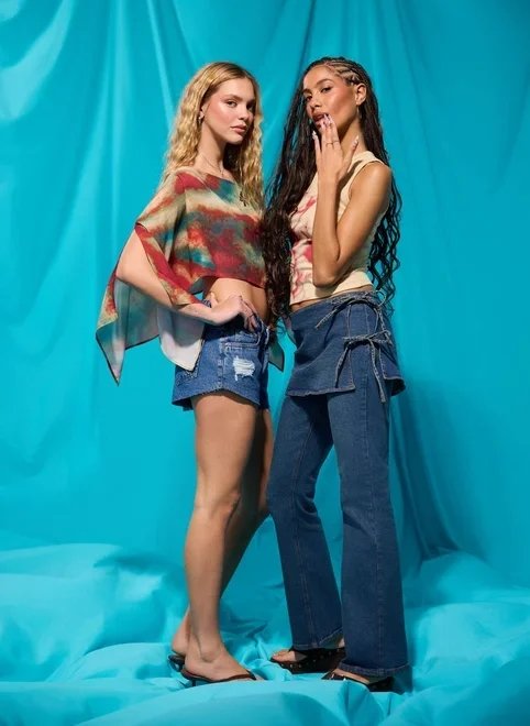 blusa capa estampa abstrata blusa capa estampa abstrata