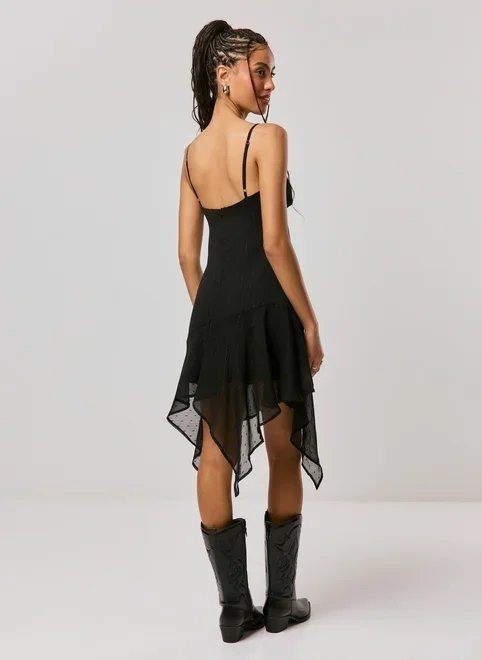 vestido assimétrico em chiffon com brilho vestido assimétrico em chiffon com brilho