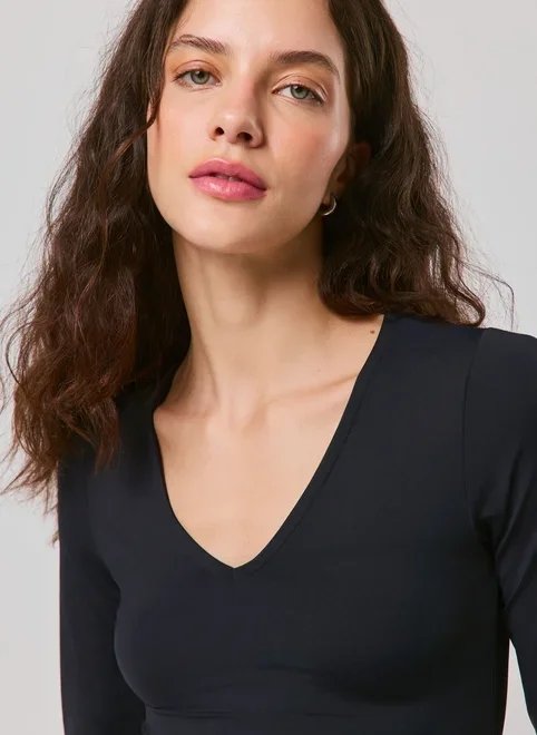 blusa manga longa poliamida decote v blusa manga longa poliamida decote v