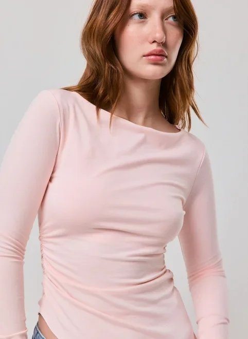blusa manga longa franzido lateral blusa manga longa franzido lateral