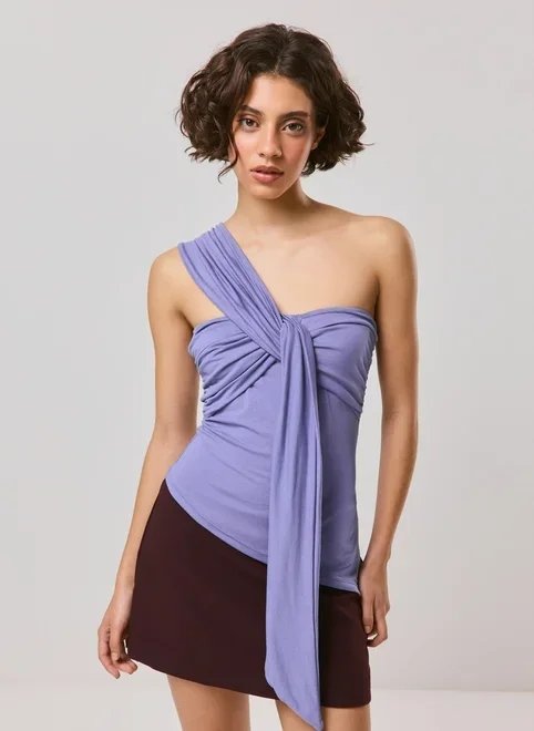 blusa um ombro torção blusa um ombro torção