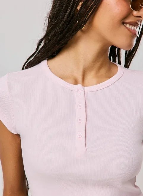 blusa canelada regular botões blusa canelada regular botões