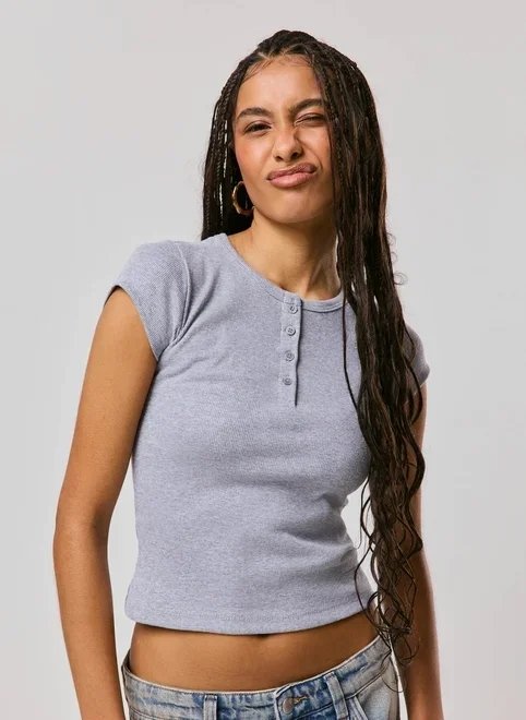 blusa canelada regular botões blusa canelada regular botões