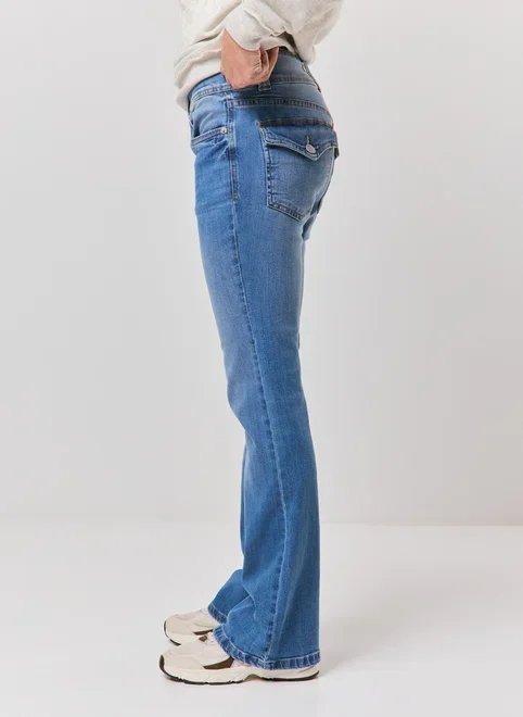 calça jeans bootcut cintura baixa bolsos calça jeans bootcut cintura baixa bolsos