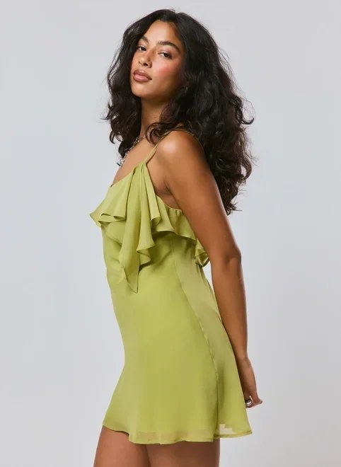 vestido com babados chiffon vestido com babados chiffon