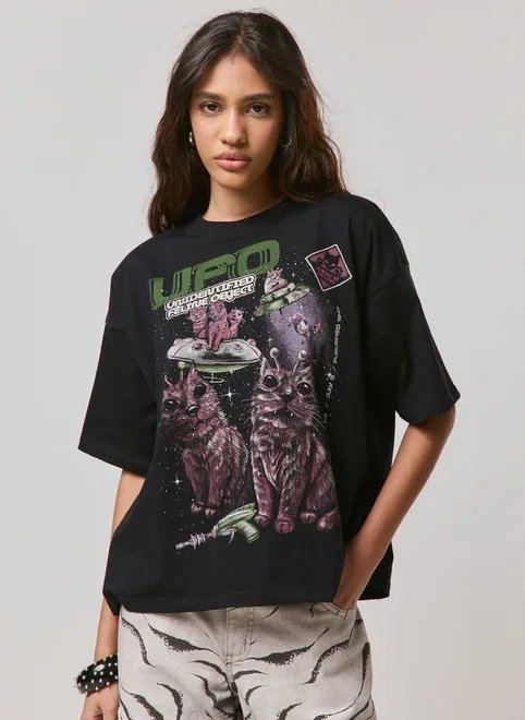 camiseta regular ampla estampada camiseta regular ampla estampada
