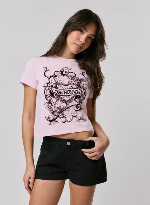 camiseta estampada love wonds camiseta estampada love wonds