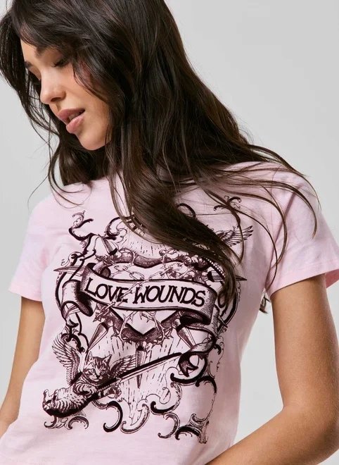 camiseta estampada love wonds camiseta estampada love wonds