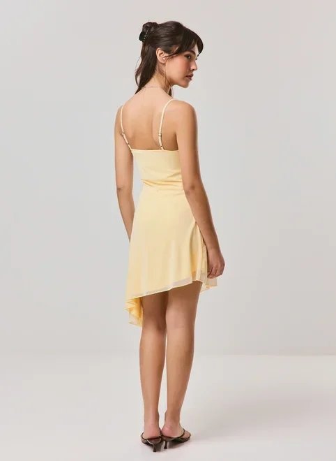 vestido assimétrico com renda vestido assimétrico com renda