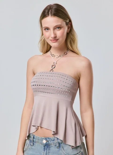 blusa com ilhós no busto blusa com ilhós no busto