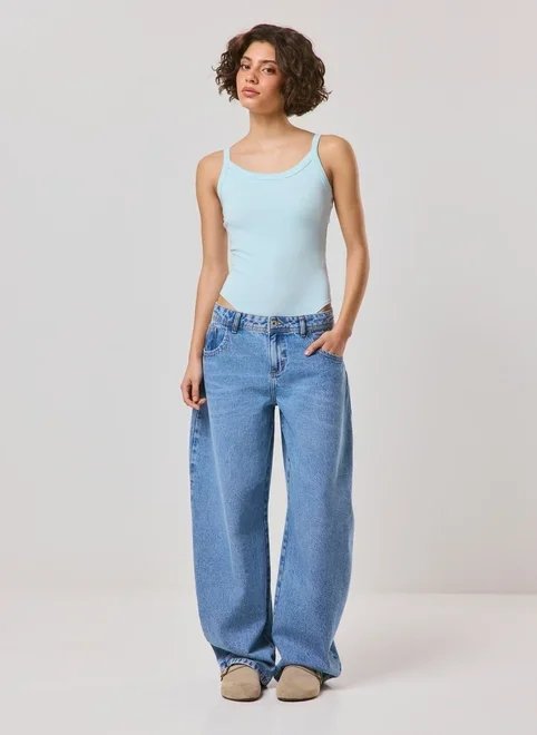 calça jeans claro barrel cintura baixa calça jeans claro barrel cintura baixa