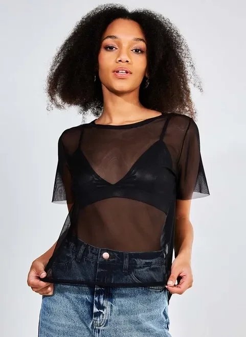 blusa alongada em tule com top blusa alongada em tule com top